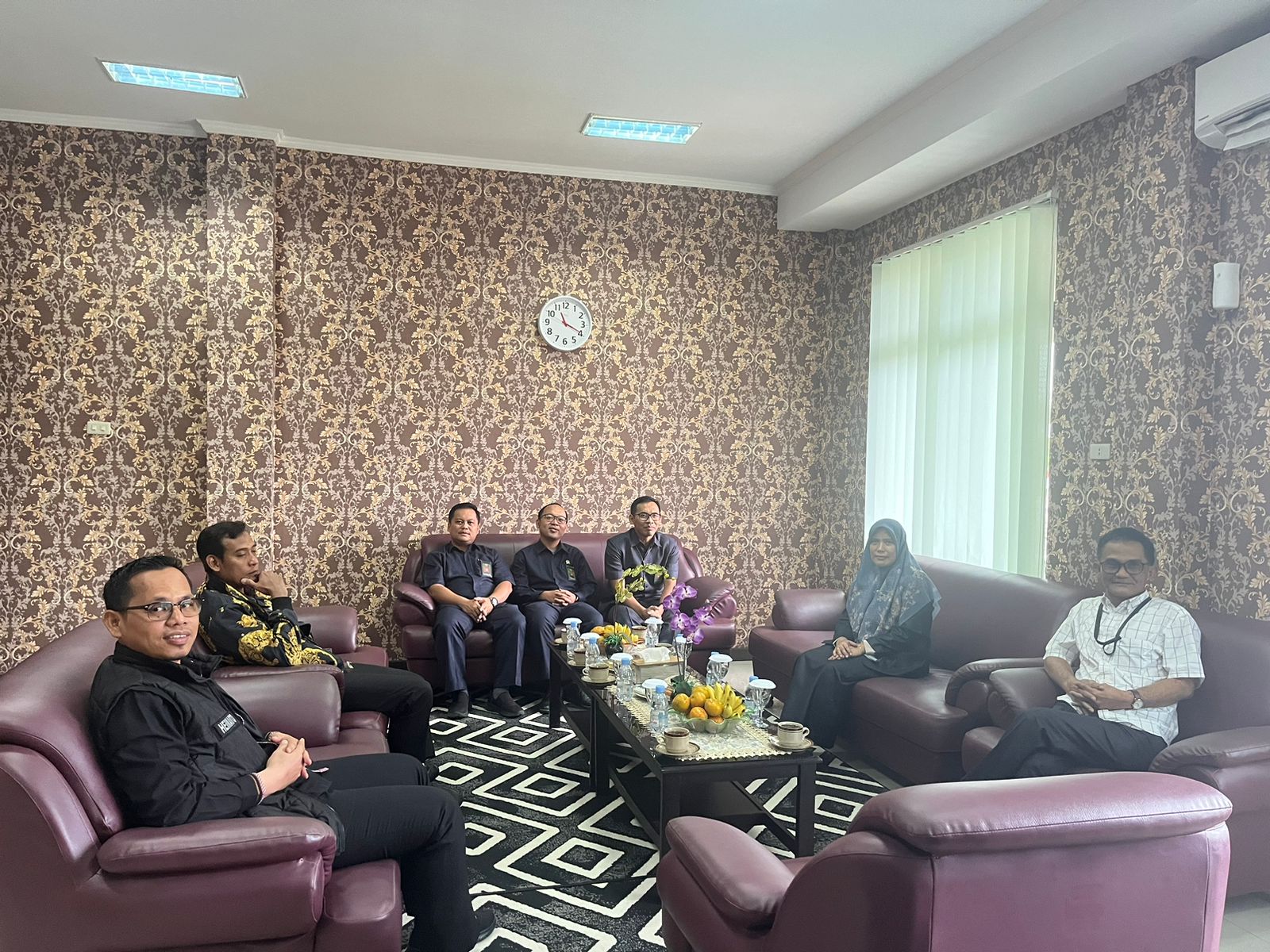 Kunjungan Sekretaris Ditjen Badilag Sekaligus Silaturahmi ke Pengadilan Agama Mentok | (4/9)